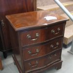 420 6093 CHEST OF DRAWERS